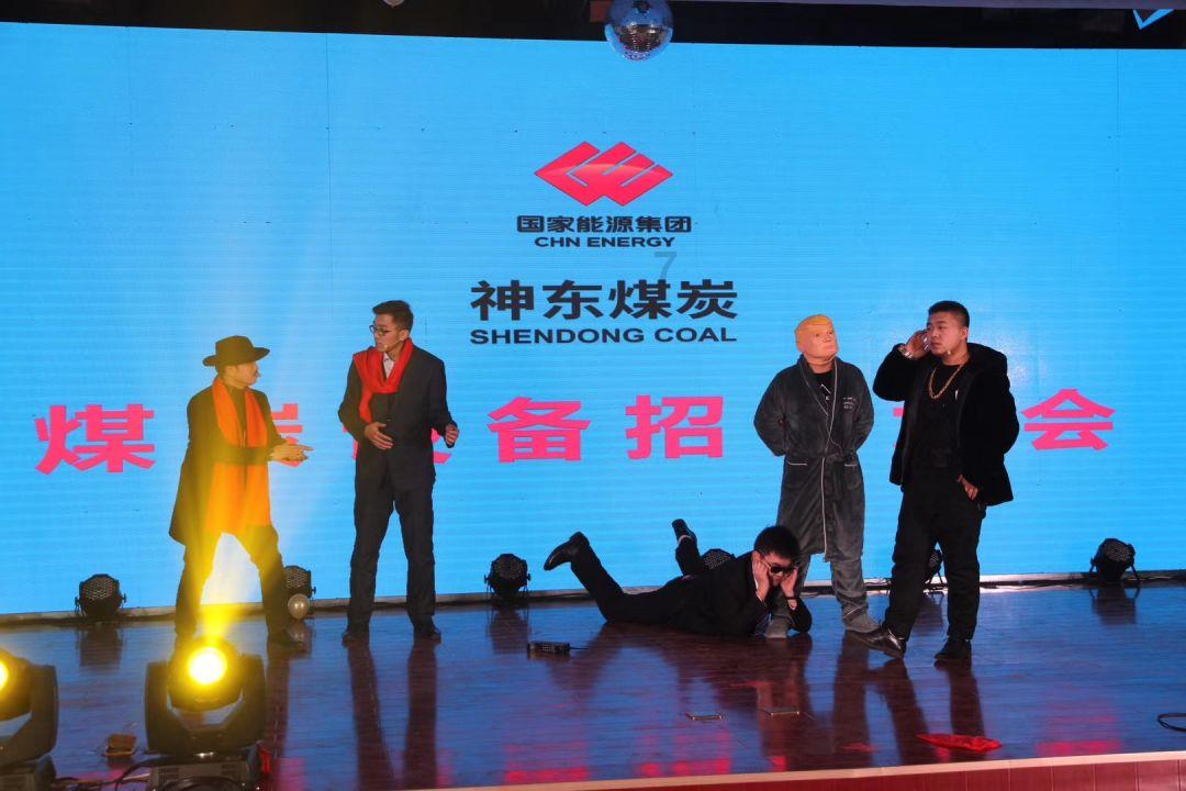 暗黑精灵的装扮
